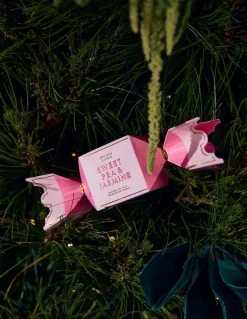Ecoya Sweet Pea & Jasmine Tin Candle Bon Bon - Holiday Collection
