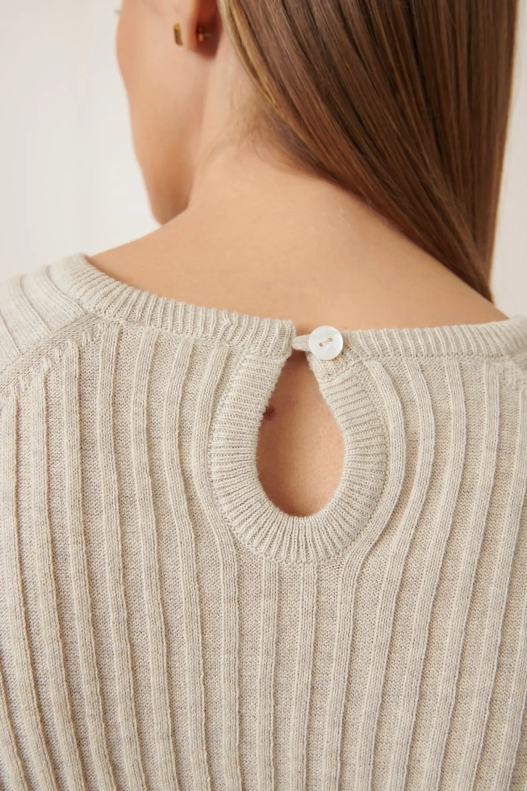 Kowtow Quinn Top - Oat