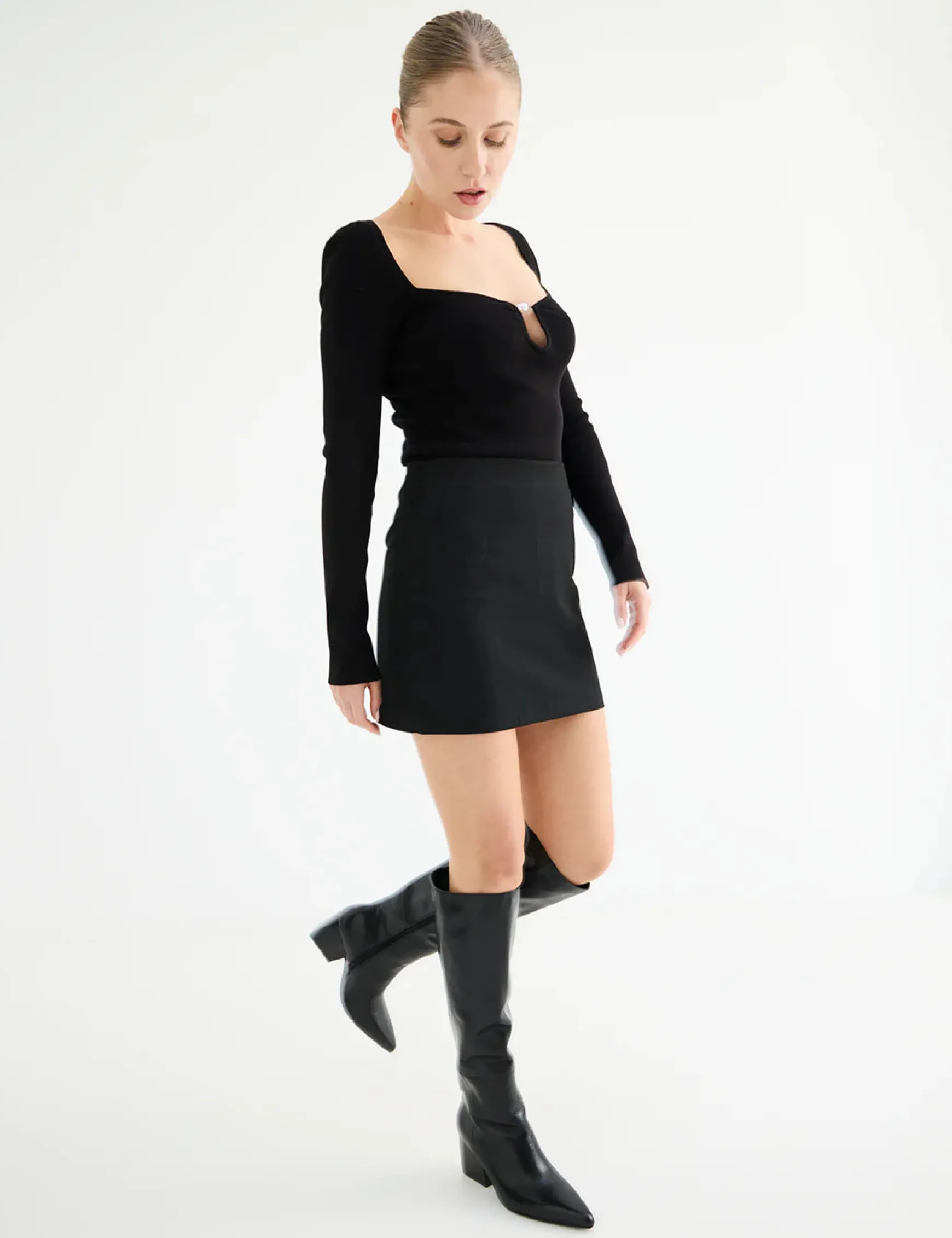 La Tribe Leone Knee High Boot - Black