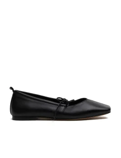 La Tribe Square Toe Flat - Black