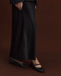 La Tribe Square Toe Flat - Black