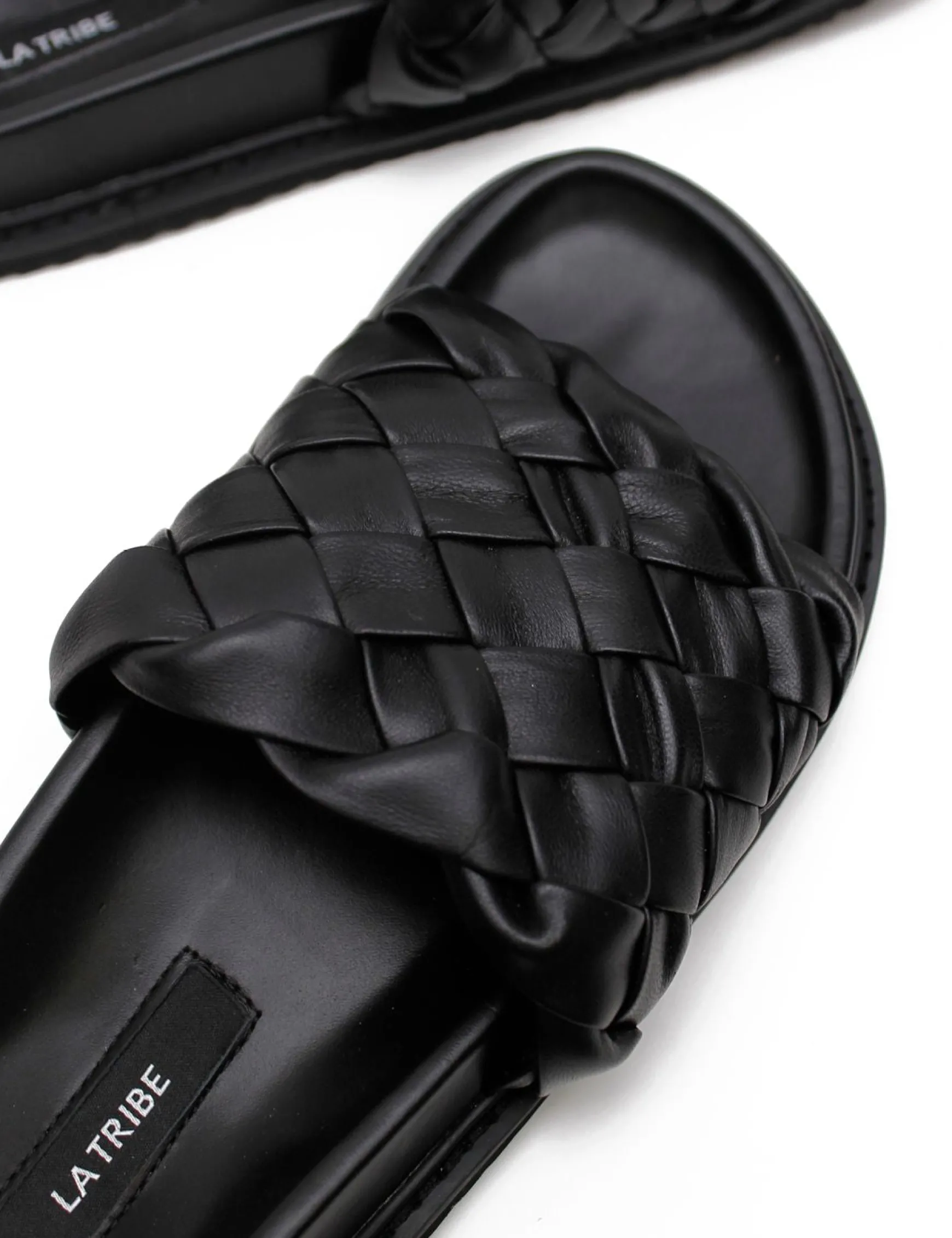 La Tribe Weave Slide - Black