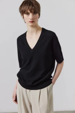 Laing Jasper Cashmere V Neck - Black
