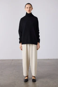 Laing Mara Funnel Neck - Black