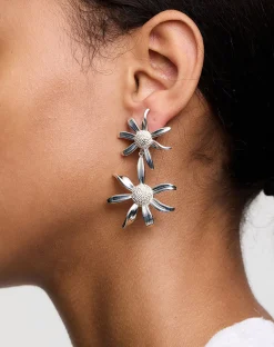 Meadowlark Daisy Drop Earrings - Gold