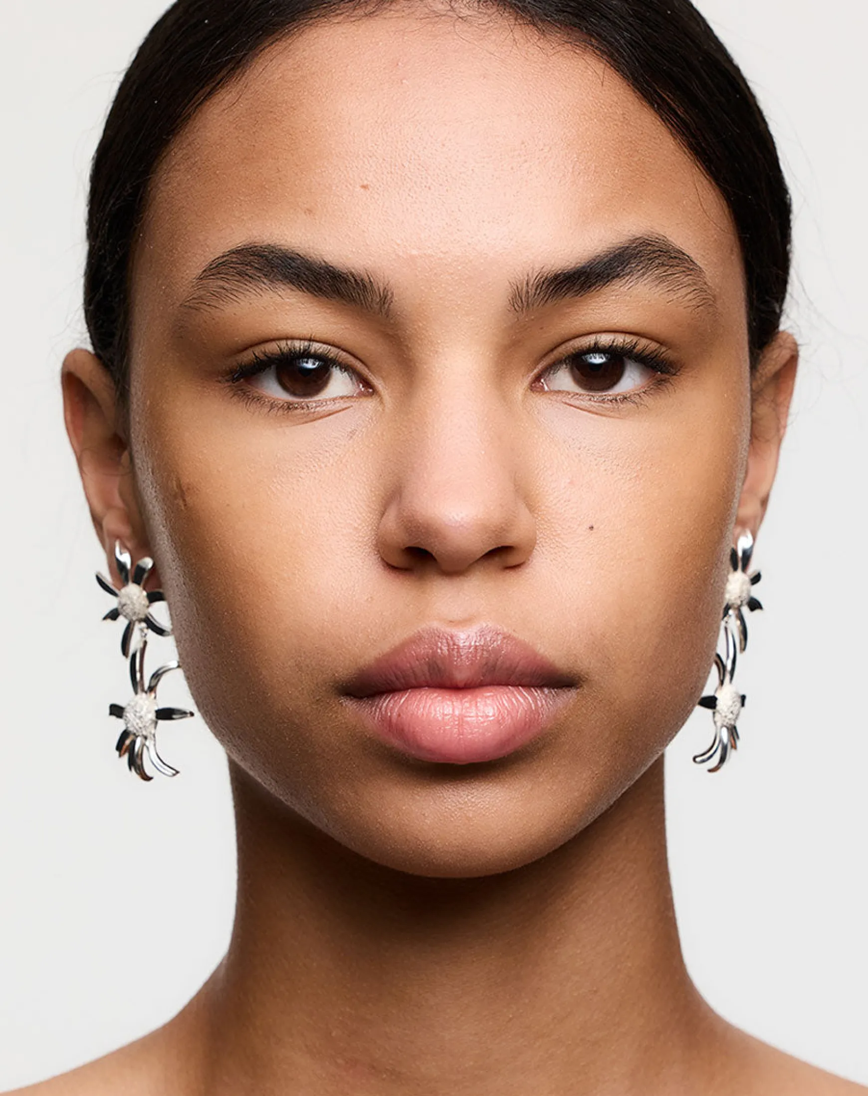 Meadowlark Daisy Drop Earrings - Sterling Silver