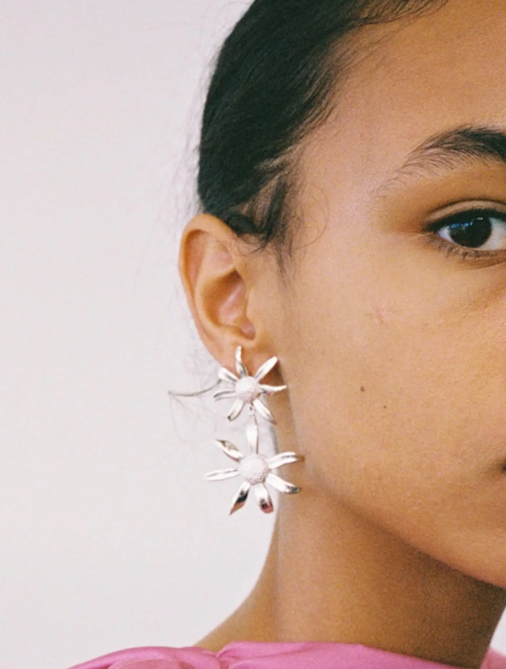 Meadowlark Daisy Drop Earrings - Sterling Silver