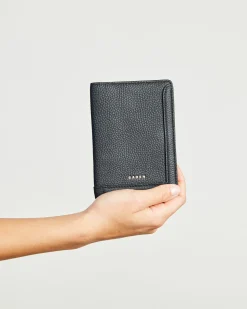Saben Linz Passport - Black